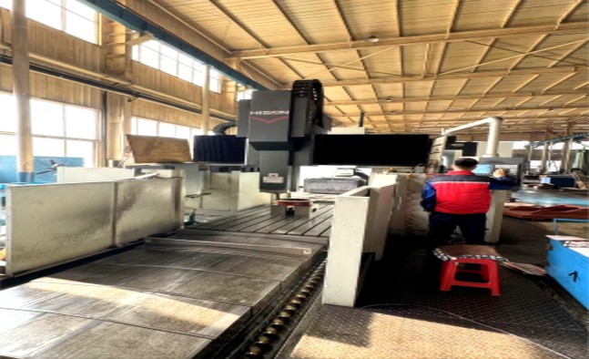 定梁龙门加工中心 GLU18*30