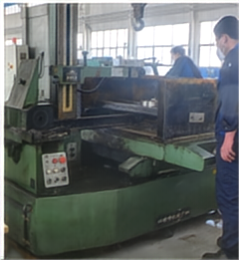 电火花数控线切割机床 DK7735(B)